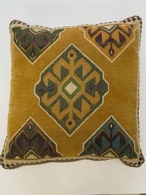 Vintage kilim 16 x 16 pillow with down insert included. EUC